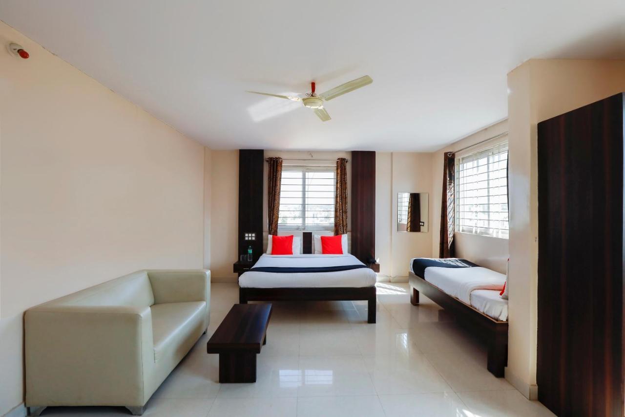 Capital O 70534 Habitat Suites And Rooms Bangalore Exterior foto