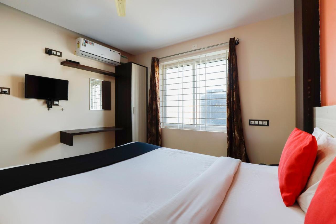 Capital O 70534 Habitat Suites And Rooms Bangalore Exterior foto